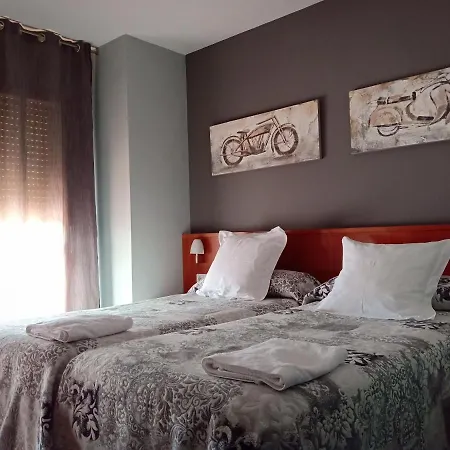 招待所 卡萨巴兰科旅馆 Castejón del Puente